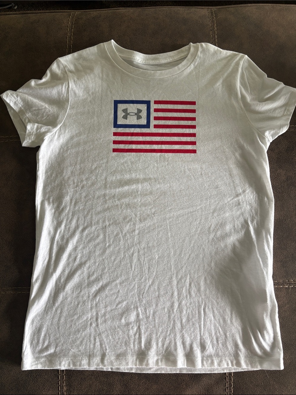 Under Armour Woman’s Short Sleeve Tees - Black, Pink, White & Olive - Picture 5 of 5